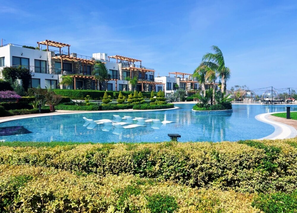 Калогреа: Modern and Luxurious Apartment in a Prime Resort
