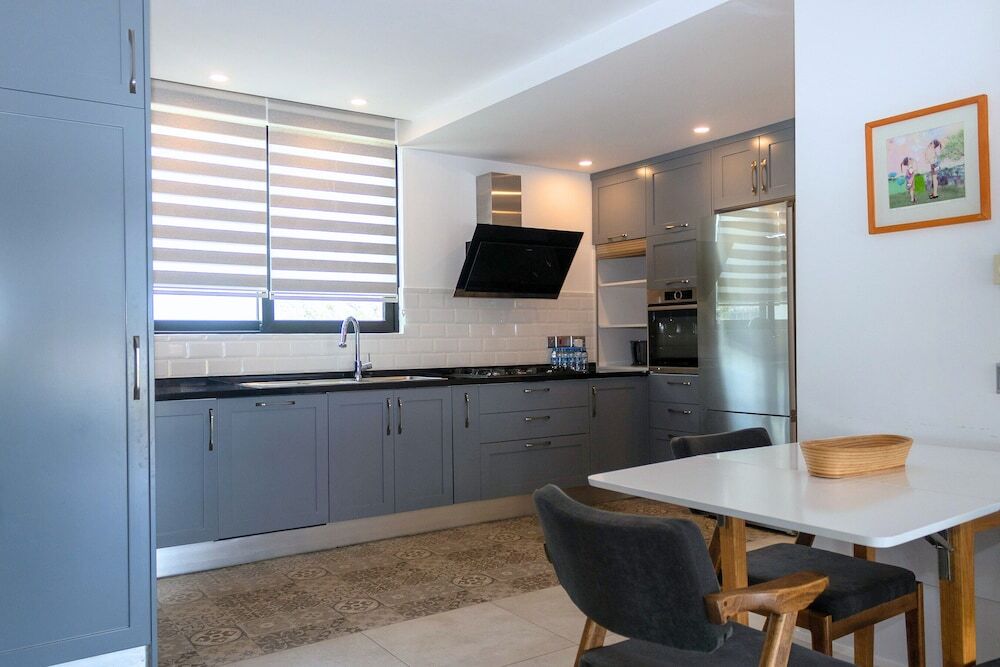 Калогреа: Modern and Luxurious Apartment in a Prime Resort