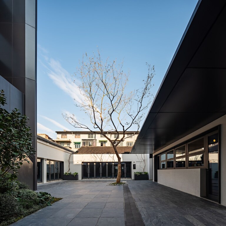 Сучжоу: Jiangnan House Guanqianjie