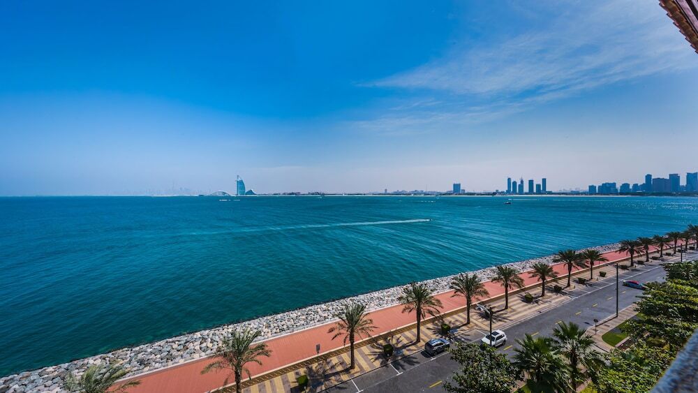 Дубай: Luxury StayCation - Exquisite 1BR with Stunning Views on Palm Jumeirah