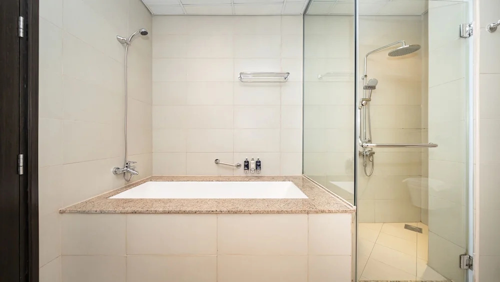 Дубай: Luxury StayCation - Exquisite 1BR with Stunning Views on Palm Jumeirah