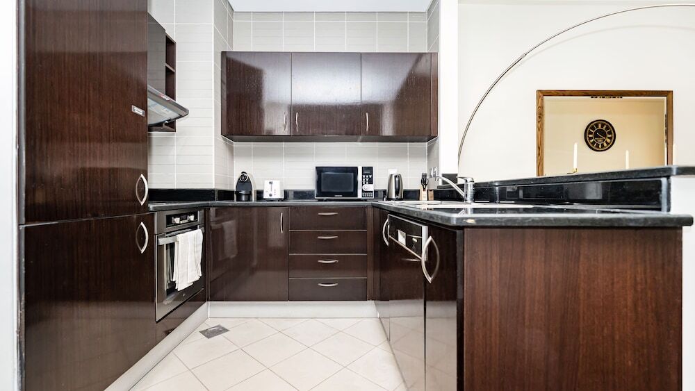 Дубай: Luxury StayCation - Exquisite 1BR with Stunning Views on Palm Jumeirah