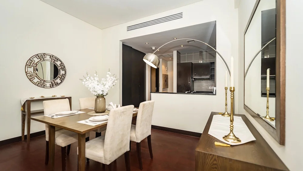 Дубай: Luxury StayCation - Exquisite 1BR with Stunning Views on Palm Jumeirah