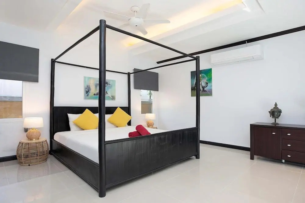 3BR Pool Villa Prima Near NaiHarn Beach — фото 3