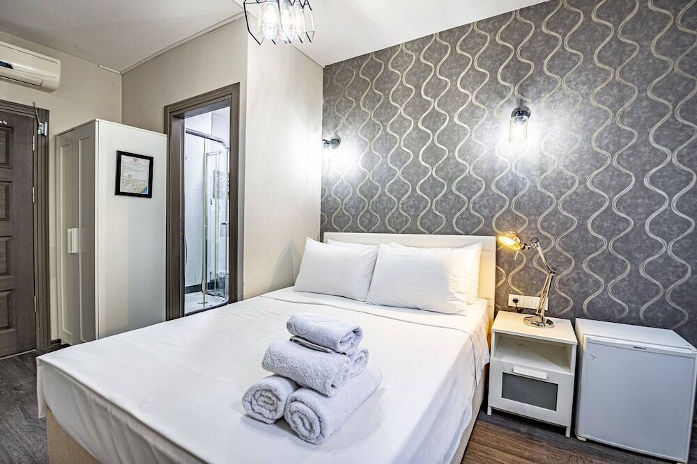 Стамбул: Room in Guest Room - Deluxe Double Room 4