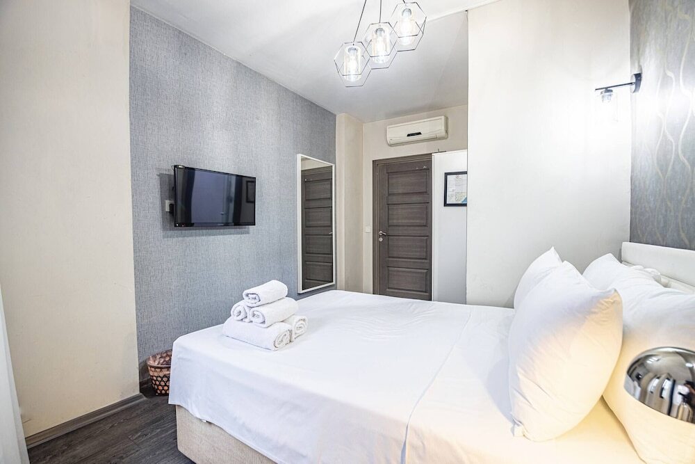 Room in Guest Room - Deluxe Double Room 4 — фото 4