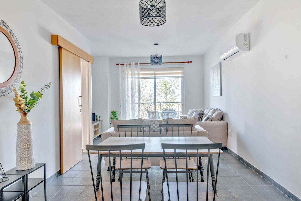 Агиа-Варвара: Phaedrus Living Modern City Flat Elpida