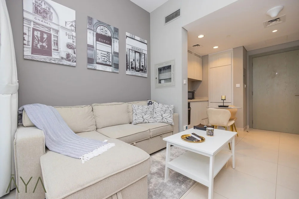 Дубай: Aya - Canal Skyline Suite/ One BR Haven at ZADA Tower