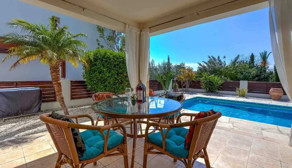 Пейя: Beautiful 3-bed Villa in Coral Bay