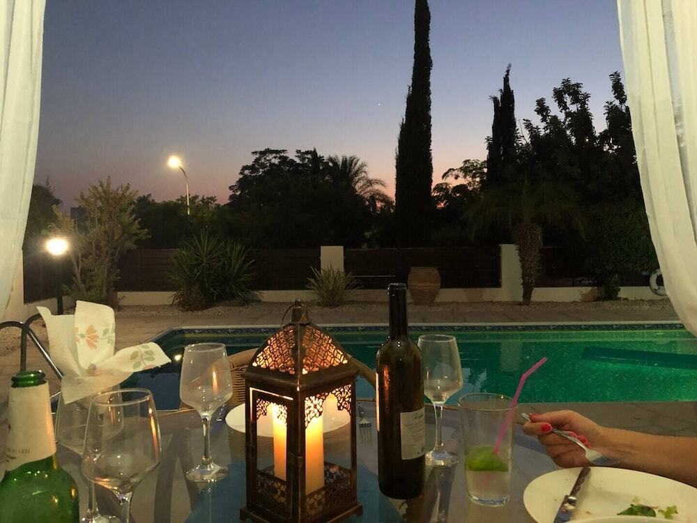 Пейя: Beautiful 3-bed Villa in Coral Bay