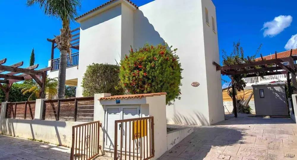 Пейя: Beautiful 3-bed Villa in Coral Bay