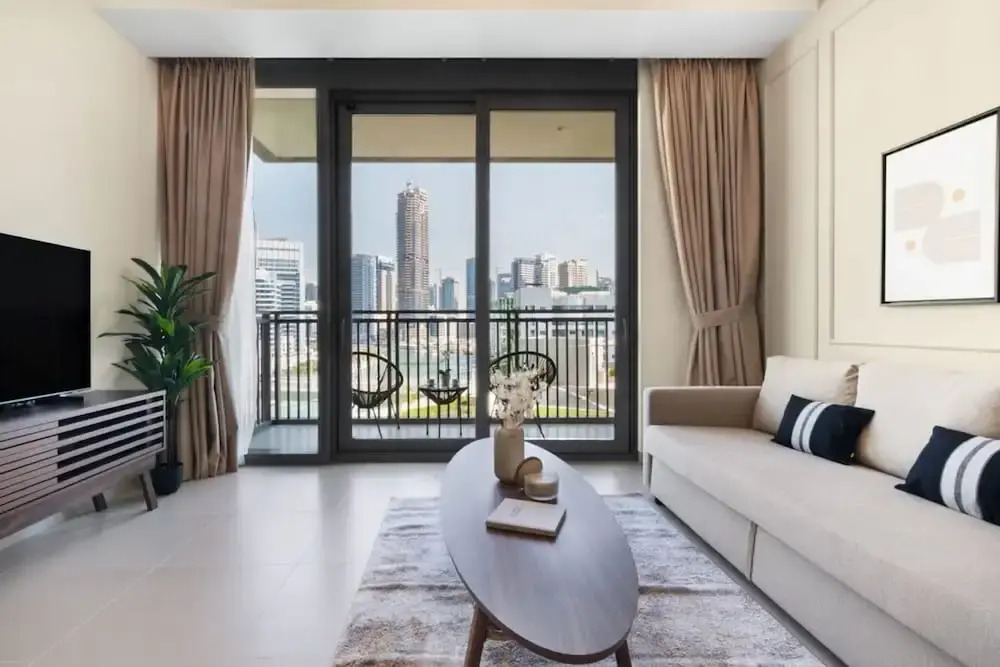 Дубай: Silkhaus Cozy Marina View Pool Gym Near JBR