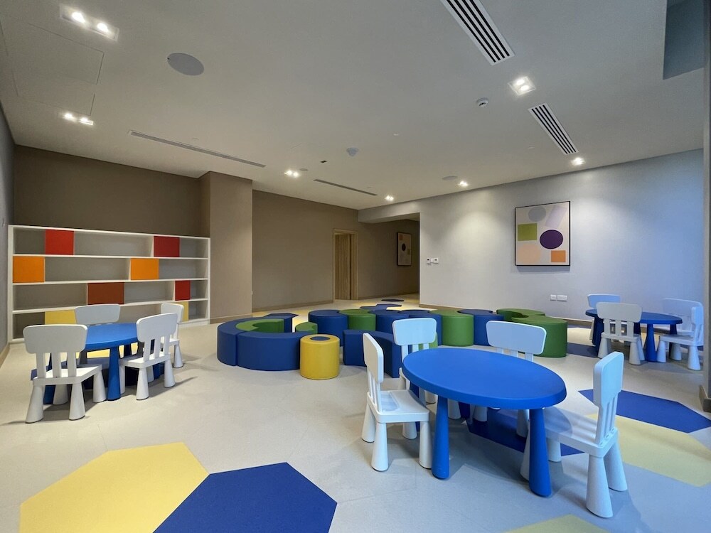 Дубай: Silkhaus Cozy Marina View Pool Gym Near JBR