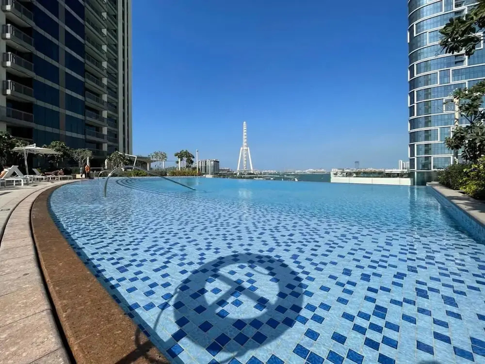 Дубай: Silkhaus Cozy Marina View Pool Gym Near JBR