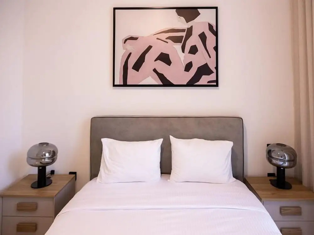 Дубай: Tranquil 1BR Haven in the Heart of Vista
