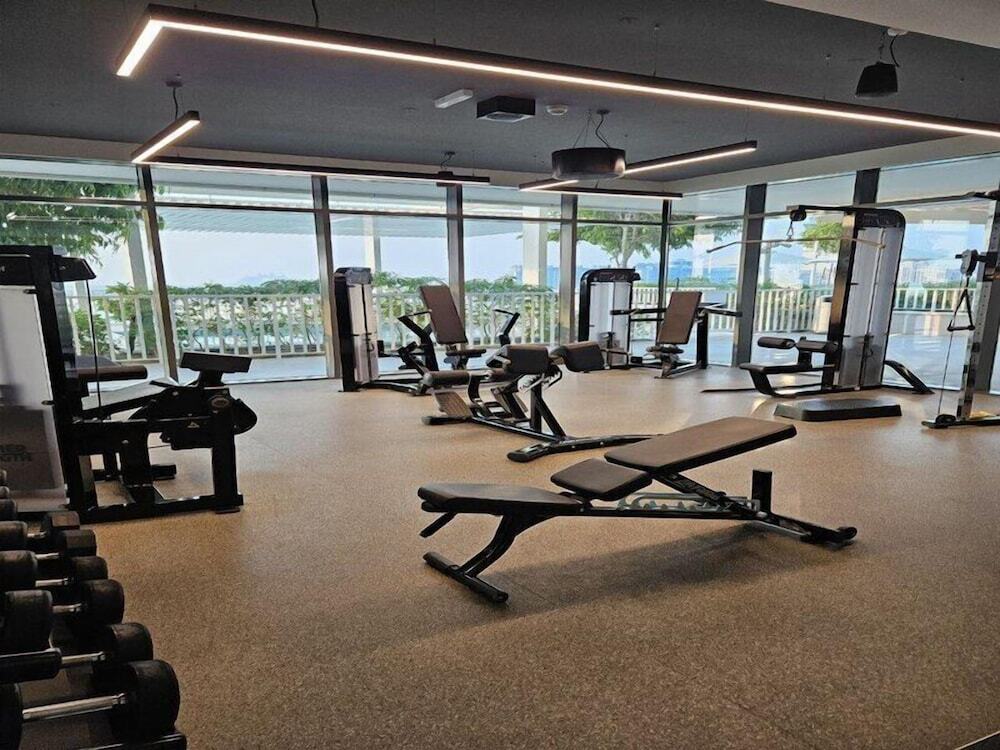 Дубай: Bliss 1BR Haven with Stunning Sea Views