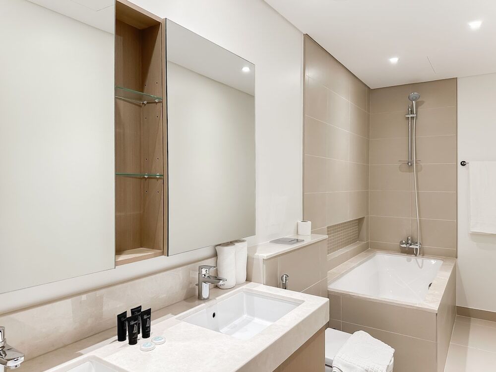 Дубай: Breathtaking 3BR with Sea & Marina