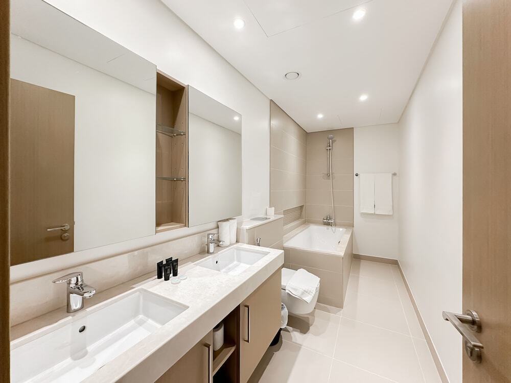 Дубай: Breathtaking 3BR with Sea & Marina