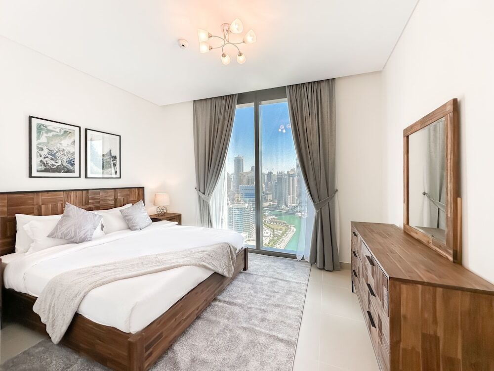Дубай: Breathtaking 3BR with Sea & Marina