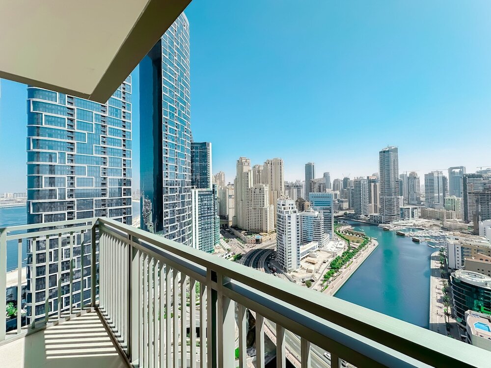 Дубай: Breathtaking 3BR with Sea & Marina