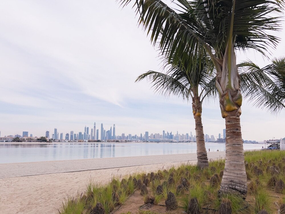 Дубай: Palm Perfection 3BR with Private Beach