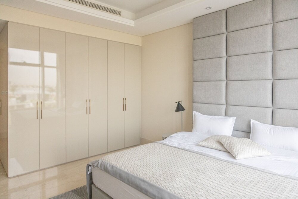 Дубай: Palm Perfection 3BR with Private Beach
