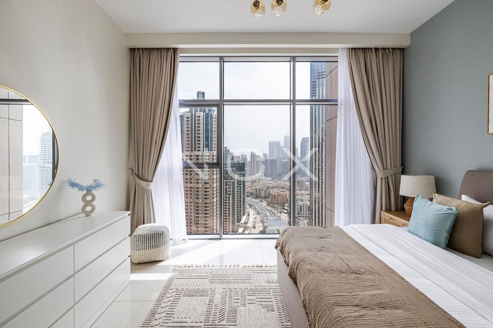 Дубай: Stunning 3BR BLVD Crescent