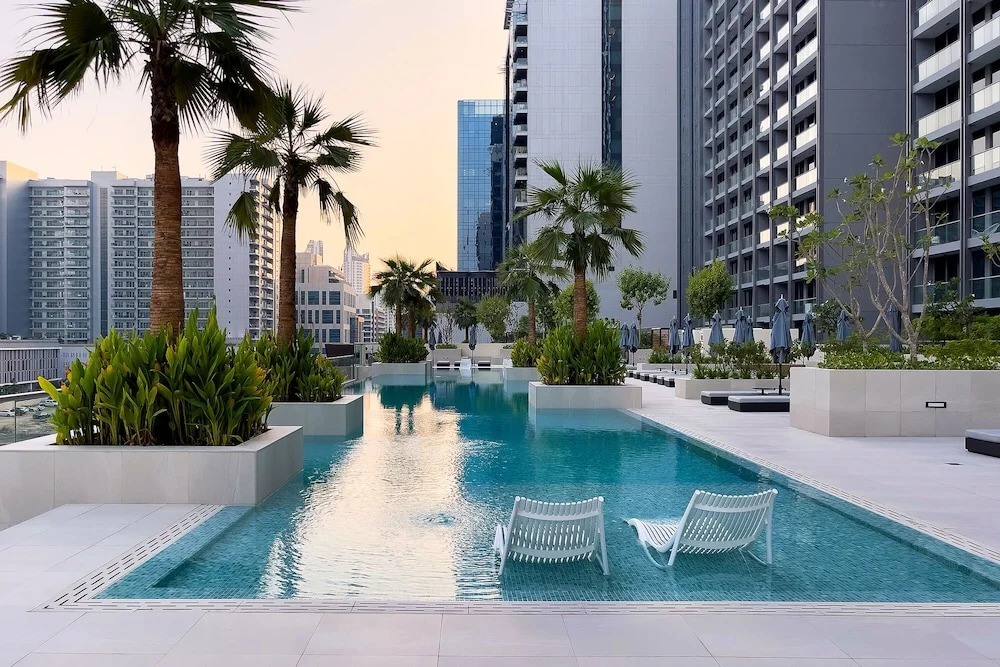 Дубай: Luxe 3BR with Burj Khalifa view