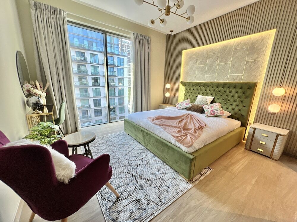 Дубай: Cosmos Living Luxurious Sobha Hartland