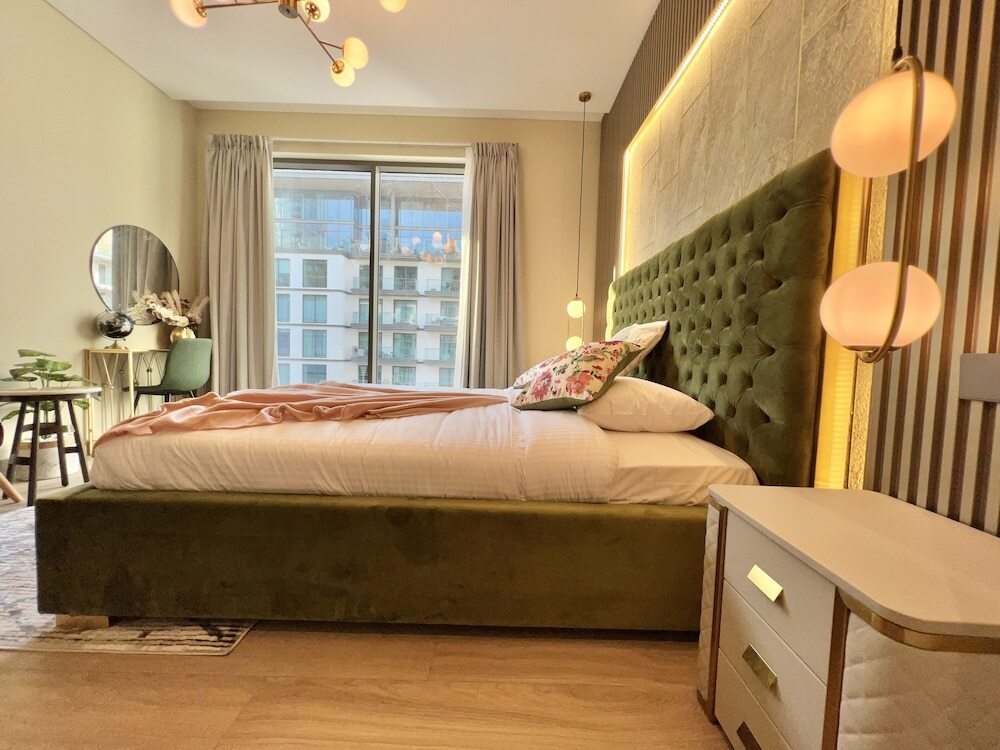 Дубай: Cosmos Living Luxurious Sobha Hartland