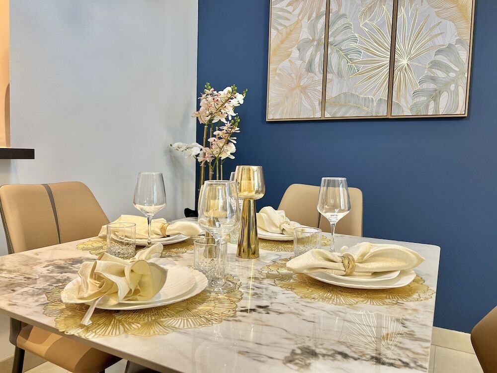 Дубай: Cosmos Living Luxurious Sobha Hartland