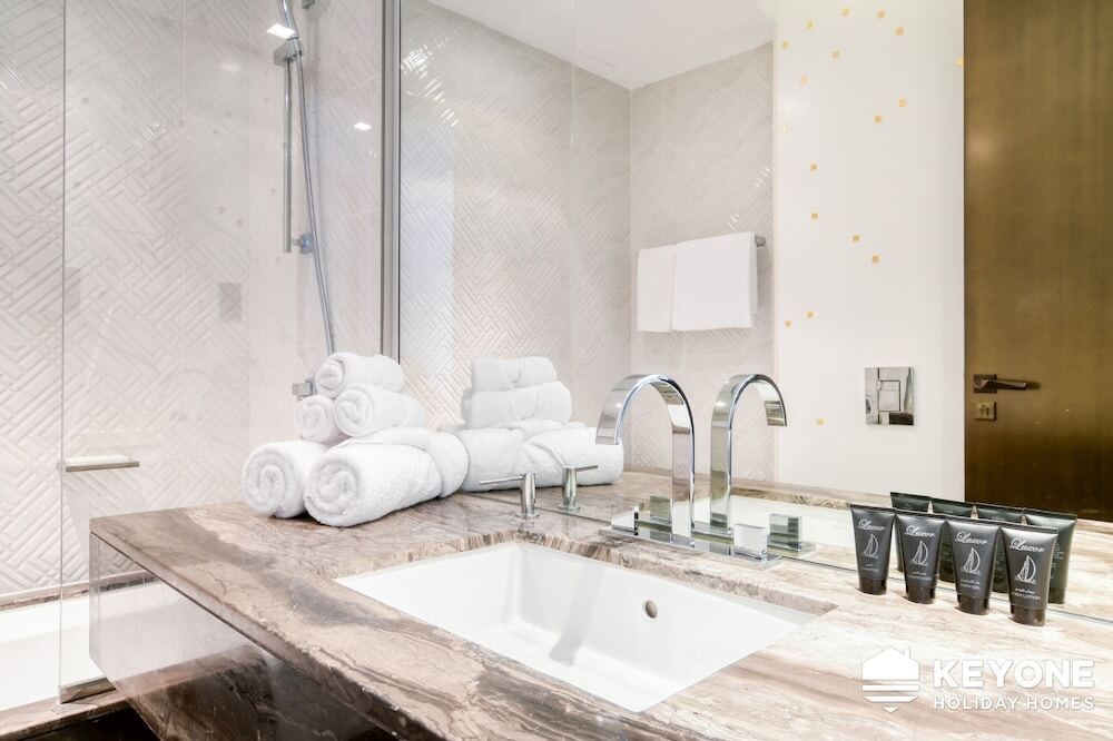 Дубай: KOHH - 3BR in DAMAC Heights
