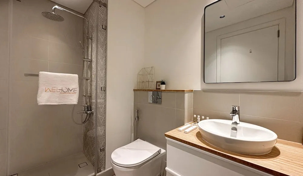 Дубай: WelHome - Contemporary 1BR at Dubai Hills Estate