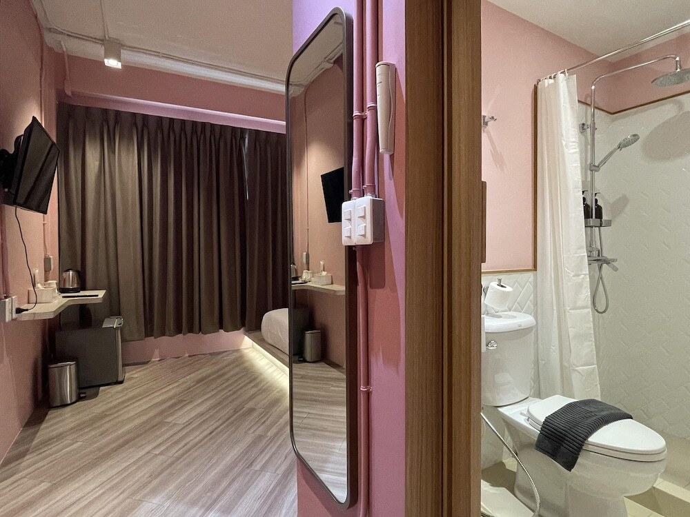 The Palette Bangkok Hotel - Self check-in after 10 pm — фото 2