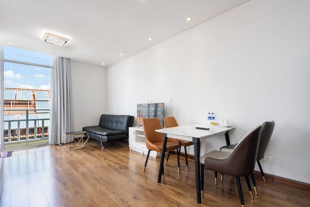 Хошимин: Night Life Lancaster 1br GymBarJapTown