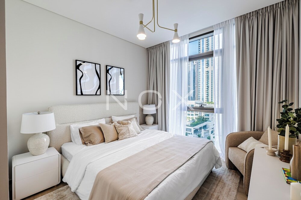 Дубай: Elegant 1BR Palace Residence