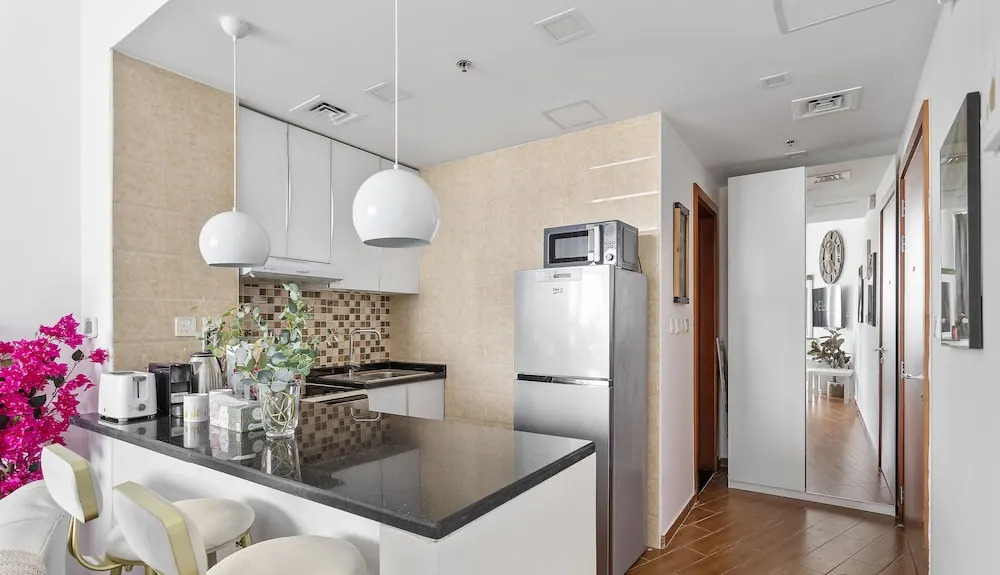 Дубай: WelHome - Relaxing and Fancy Studio Apt with City View