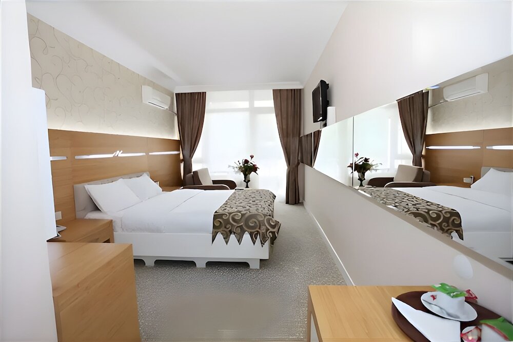 Сенпынар: ayvacık Hotel Restoran