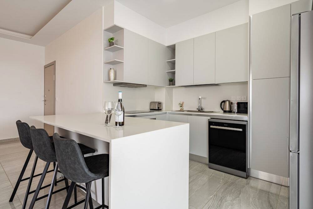 Лимассол: YAMAS Urban Living Pool Penthouse Marvel