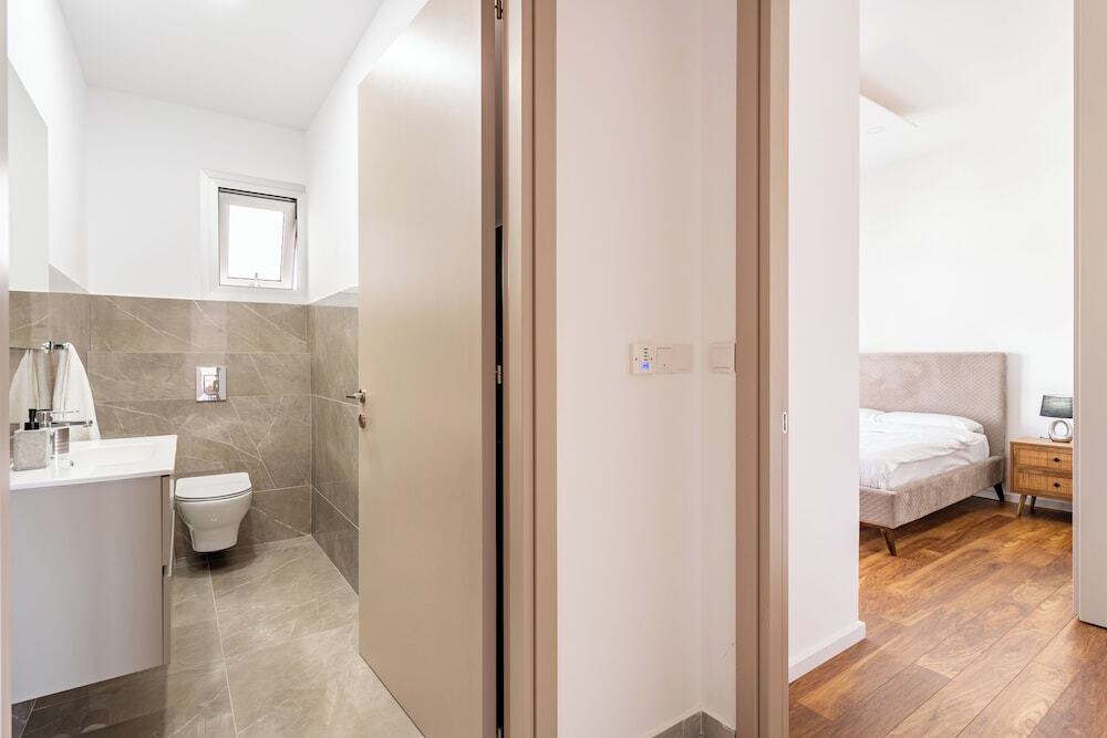 Лимассол: YAMAS Urban Living Pool Penthouse Marvel