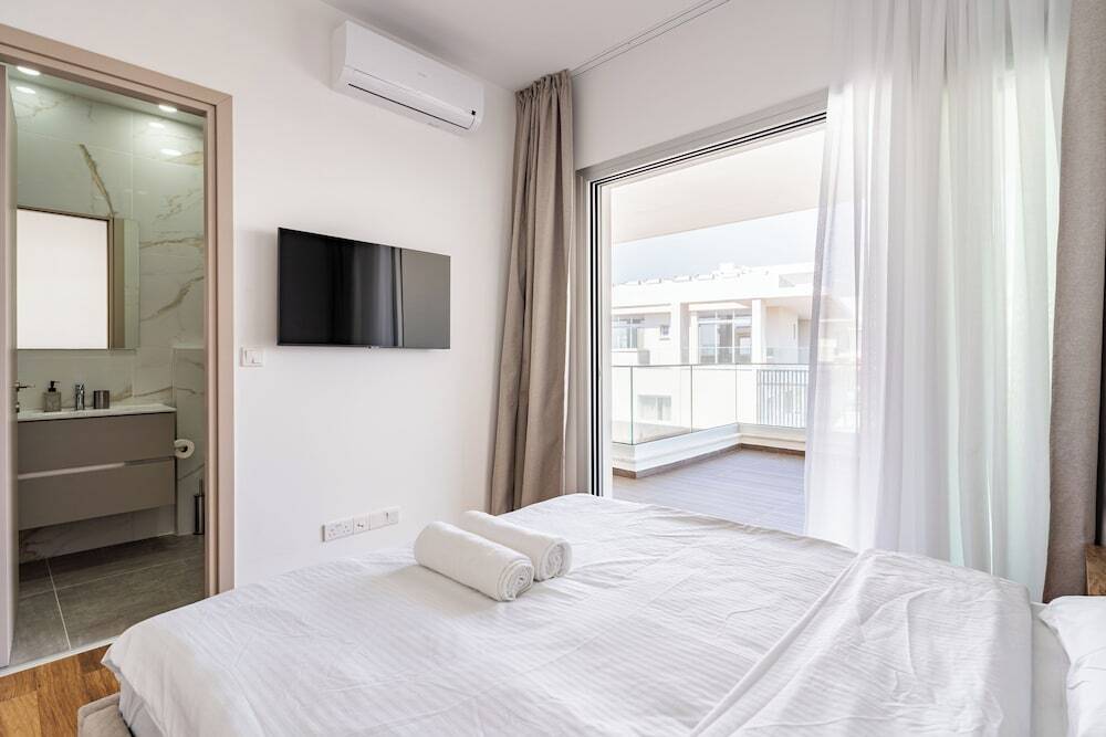 Лимассол: YAMAS Urban Living Pool Penthouse Marvel