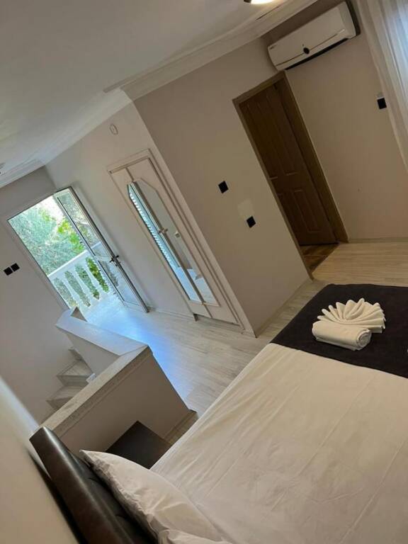 Алсанджак: Private House With Common Pool in Kyrenia