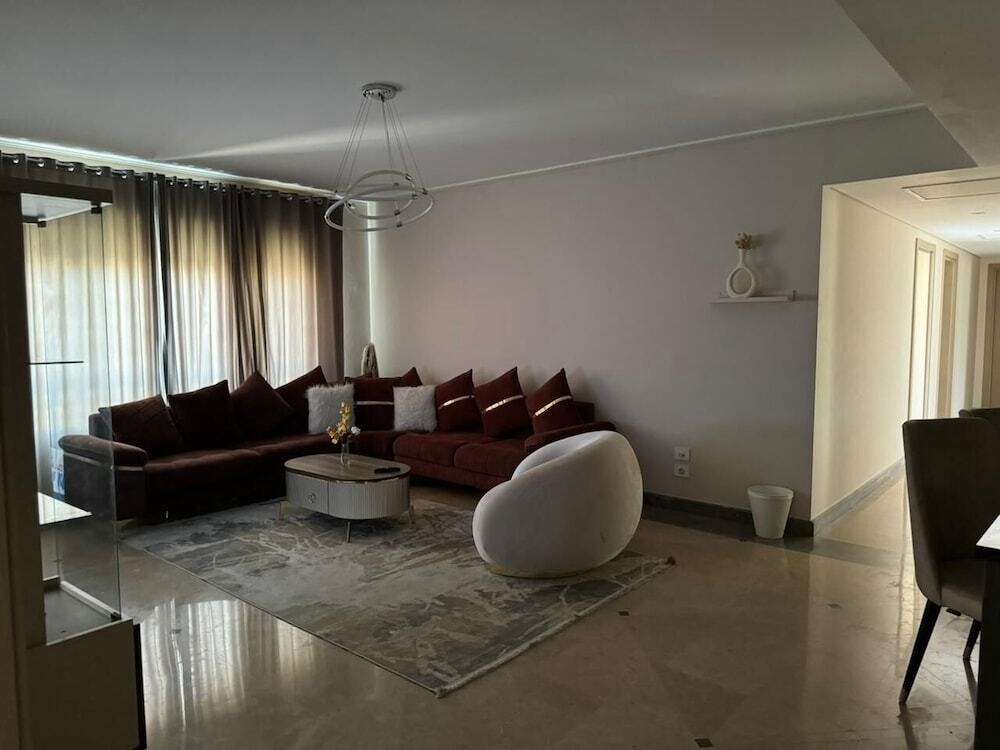 Город 6-го октября: Penthouse with roof-amberville-NEWGIZA