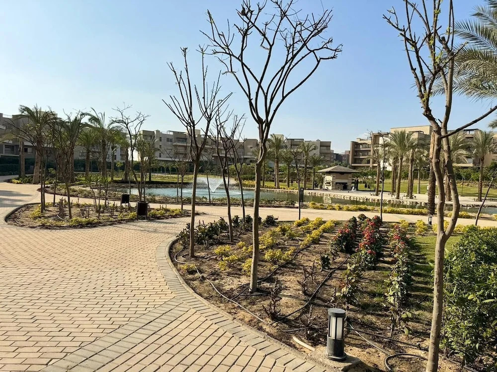 Город 6-го октября: Penthouse with roof-amberville-NEWGIZA