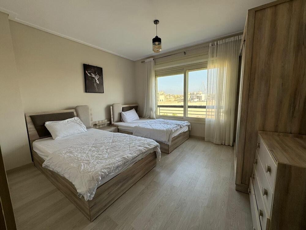 Город 6-го октября: Penthouse with roof-amberville-NEWGIZA