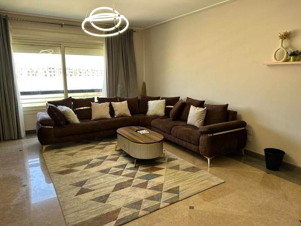 Город 6-го октября: Penthouse with roof-amberville-NEWGIZA