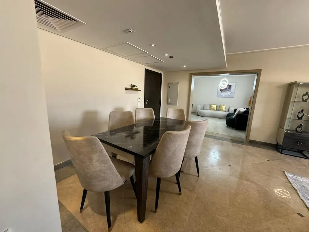 Город 6-го октября: Penthouse with roof-amberville-NEWGIZA