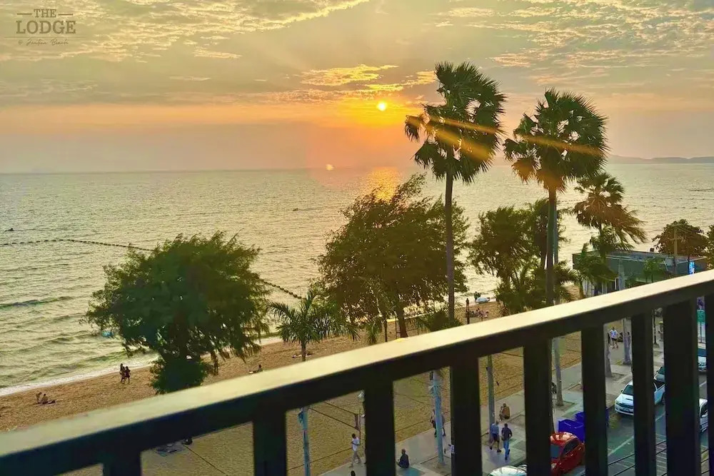 Паттайя: The Lodge Jomtien 7