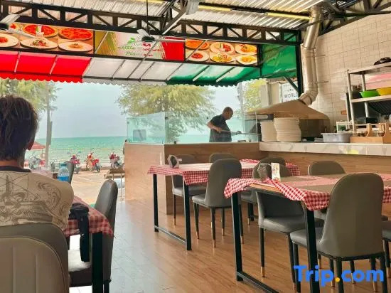 Паттайя: The Lodge Jomtien 7
