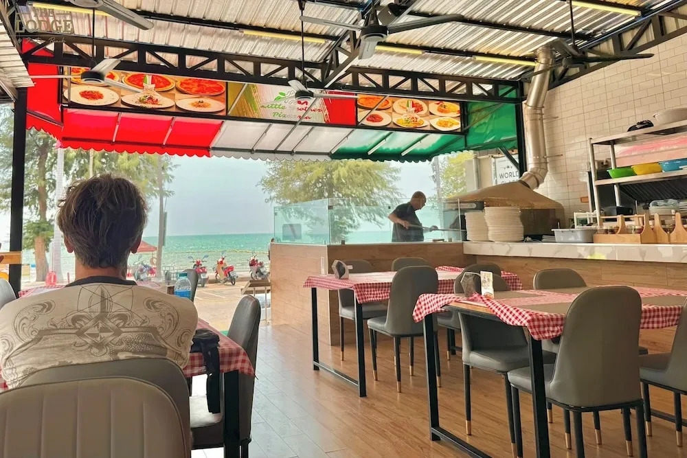Паттайя: The Lodge Jomtien 7